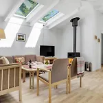 4 Bedroom Awesome In Hébergement de vacances Skibby