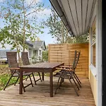4 Bedroom Awesome In