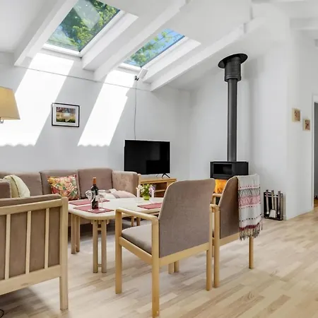 4 Bedroom Awesome In Holiday home Skibby