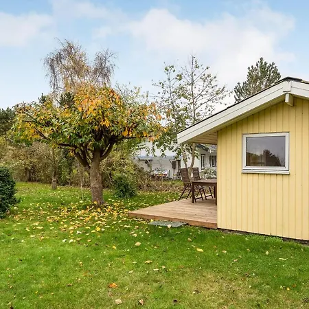 4 Bedroom Awesome In *